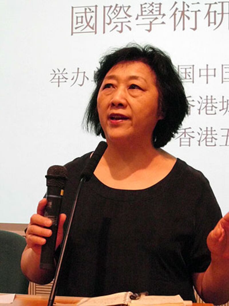 資深傳媒人、零八憲章簽署者高瑜在香港參加中文筆會舉辦的研討會。(粵語部記者海藍拍攝,2012年6月)