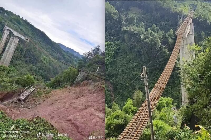 有網民在社媒展示照片，山泥傾瀉沖毁萬州一處橋墩，但橋上的鐵道路軌反而完好無損。（網絡圖片）