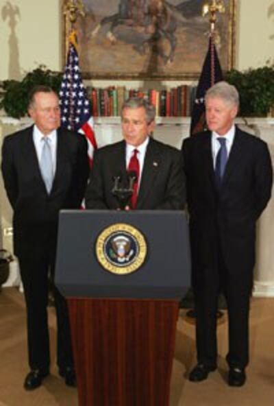 Bush_Clinton_tsunami_200.jpg
