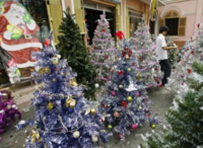 christmas_tree-200.jpg