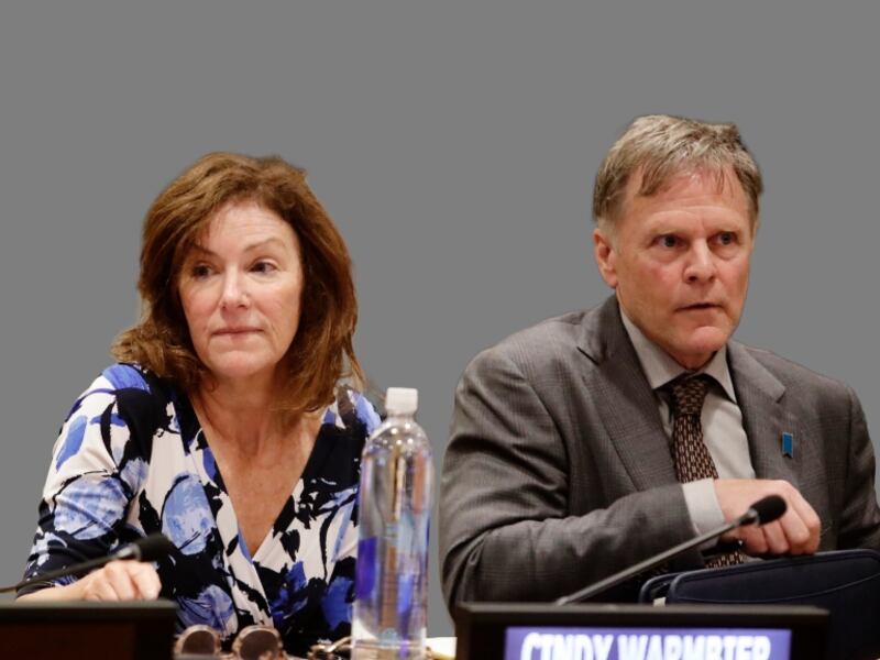 Warmbier_parents.jpg