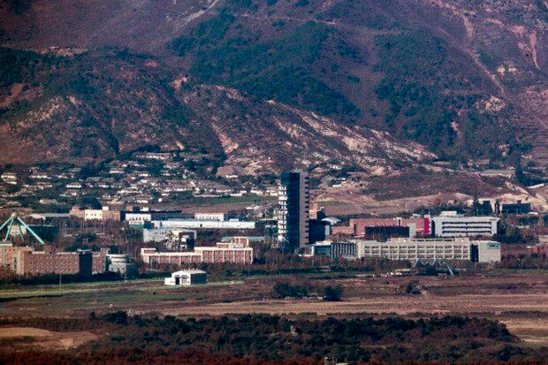 파주시 접경지역에서 바라본 서부전선 비무장지대(DMZ)에서 개성공단 일대.