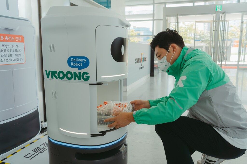 음식 배달에 자율주행 로봇 활용