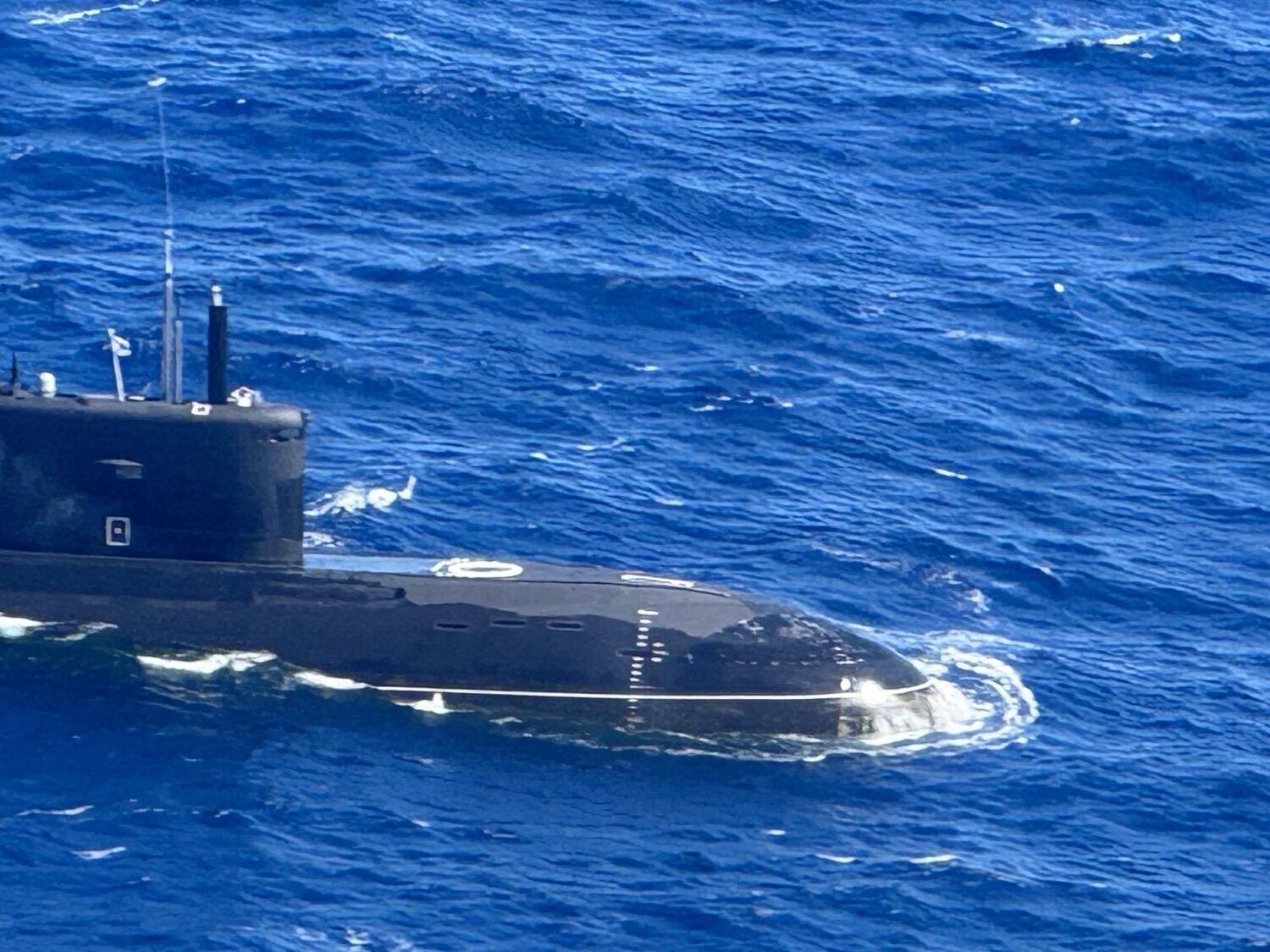 Russian submarine in ‘very worrisome’ surfacing to the west of Philippines