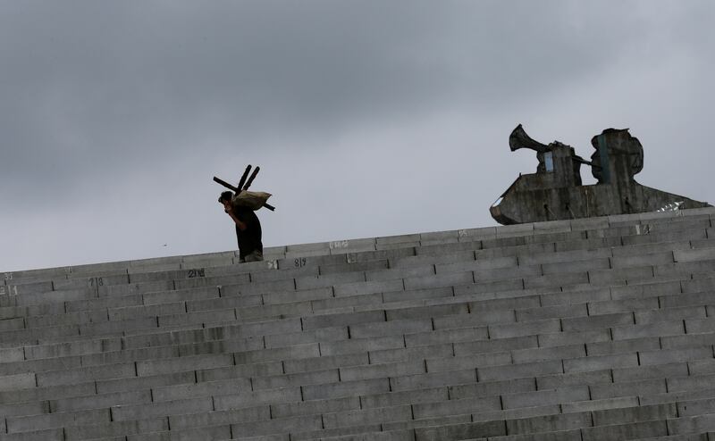 AP330850159645.jpg