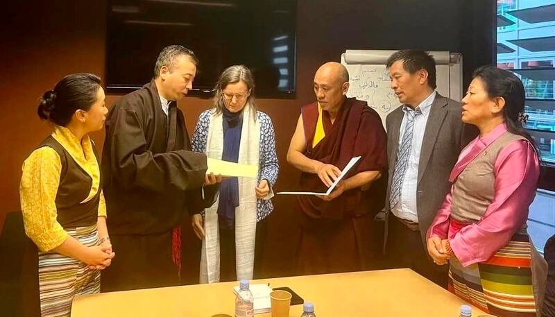 Tibetan Parliamentary delegation (2).jpg