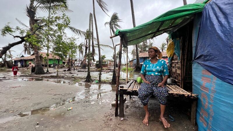 ရခိုင်ပြည်နယ်၊ စစ်တွေမြို့နယ်၊ ဘာဆာရာရိုဟင်ဂျာရွာမှာ နေထိုင်သူတစ်ဦးအား ၂၀၂၃ ခုနှစ်၊ ဇူလိုင်လ ၆ ရက်နေ့က တွေ့ရစဉ်။ (Photo: RFA)