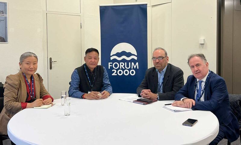 Sikyong Forum 2000.jpg