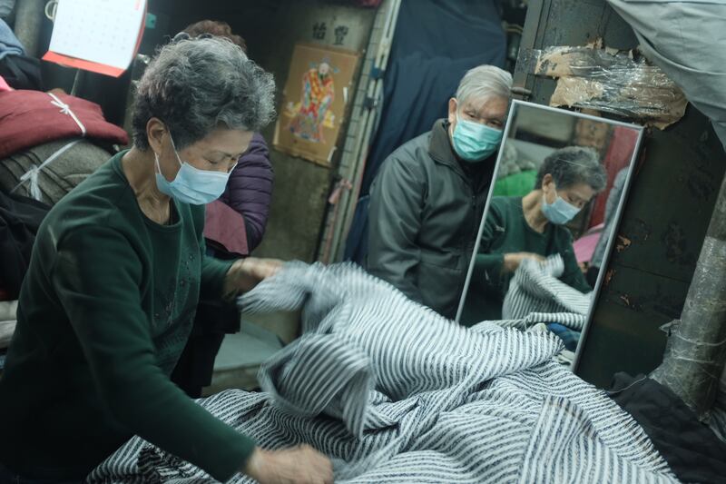 「棚仔」有不少檔主已年逾80歲。(李若如攝)