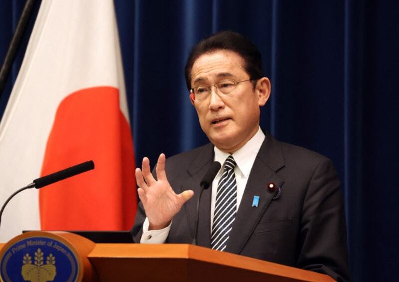 日本七月参院改选，如果岸田文雄选举失利，很可能下台，如果通过考验，未来日本政局可以稳定两三年。(法新社)