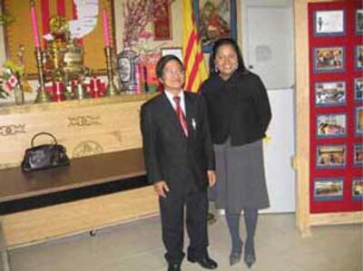 Bà dân biểu Thái Thị Lạc và giáo sư Nguyễn Chính Kết, hình chụp tại Canada năm 2009. Photo courtesy of danchu.ucoz.com 