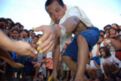 Htein_lin_200px.jpg