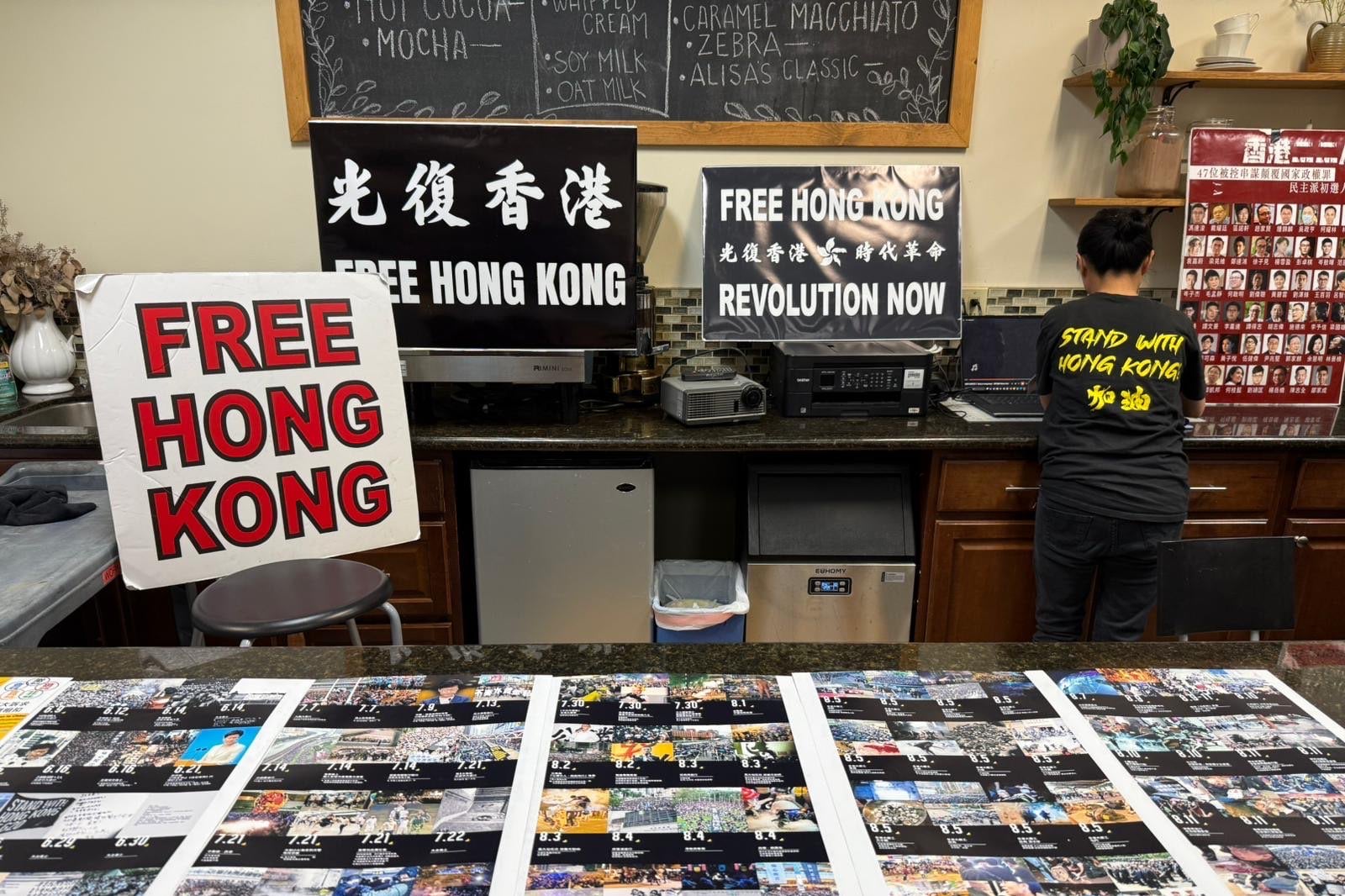 美國加州灣區Fremont,有港人組織舉行「自由之淚」2019香港人抗爭運動展覽