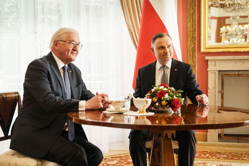 德國總統施泰因邁爾（左）和波蘭總統杜達（右）周二（12日）在華沙會面。（德國總統府官網照片）
