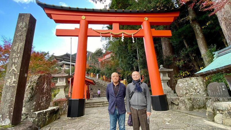 蔡南方(左)和相林(右)积极参与悼念六四。(相林独家提供,拍摄日期不详)