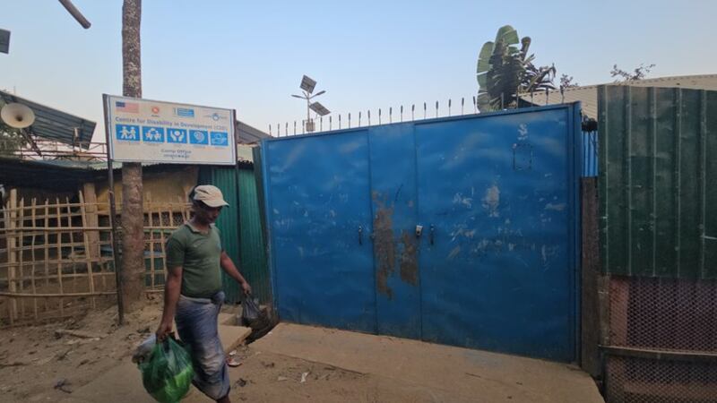 Facilities set up by foreign aid groups provide medical treatment for thousands.