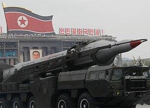 지난해 북한 조선노동당 창건 65주년 기념 열병식에 등장한 중거리탄도 미사일.