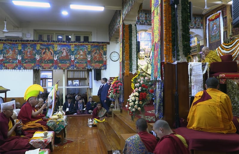 དབུས་གཙང་ཆོལ་ཁ་དང་། མདོ་ཁམས་རྫ་ཆུ་ཁའི་སྐྱིད་སྡུག མང་ཡུལ་སྐྱིད་གྲོང་སྐྱིད་སྡུག་བཅས་ཐུན་མོང་གིས་བརྟན་བཞུགས་བསྟར་འབུལ་ཞུས་པ། ༢༠༢༦།༣།༢༥