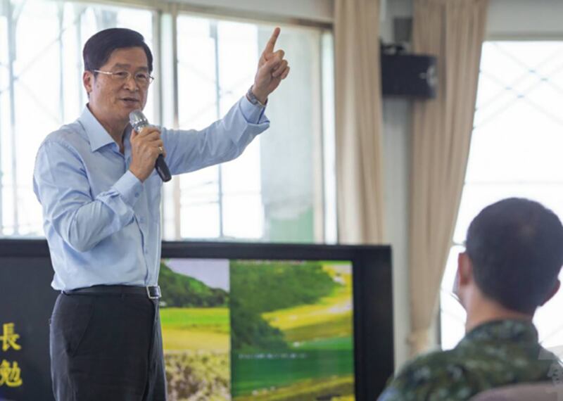 2020年6月5日,國防部長嚴德發:殲滅敵方往往只有一次機會,唯有透訓練才能精準命中。(軍聞社提供)