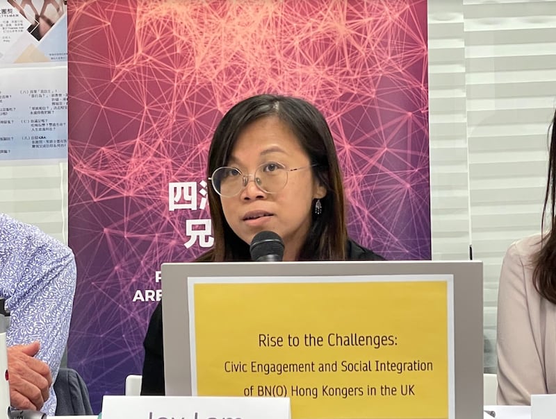 研究團隊成員之一、「迎接香港人計劃」資深社區幹事林麗玲。（呂熙 攝）