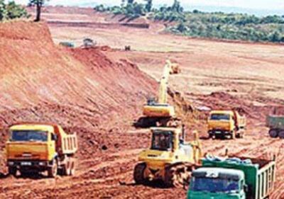 Công trường khai thác bauxite ở Tây Nguyên.