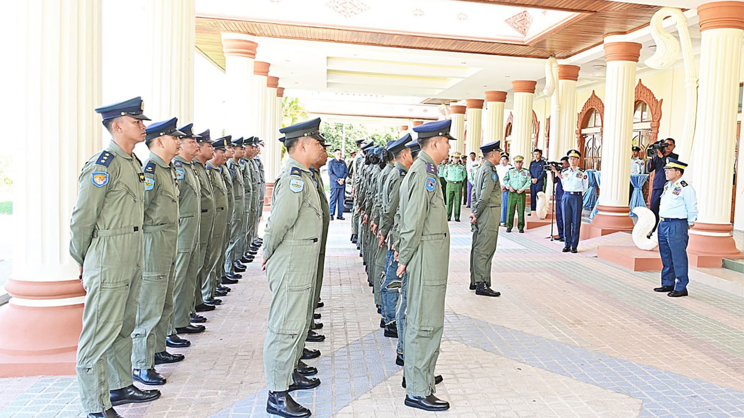 ရန်ကုန်ရှိ လေတပ်အရာရှိတစ်ဦး နေအိမ် ဗုံးပေါက်ကွဲ