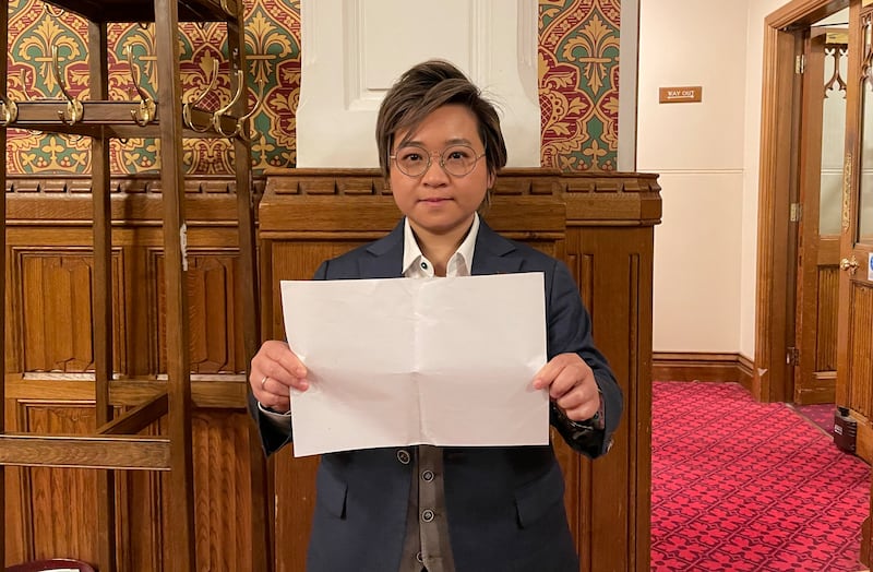 「29原則」 執行總監葉七輪呼籲外界不要因為中國當局的 「表面解封」 ,而忘記民眾通過 「白紙運動」發出的民主呼聲,也不要忘記因協助「白紙運動」被捕者,而身陷囹圄的中國維權律師。(呂熙 攝)
