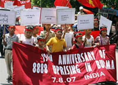 88_demo_india_200px.jpg