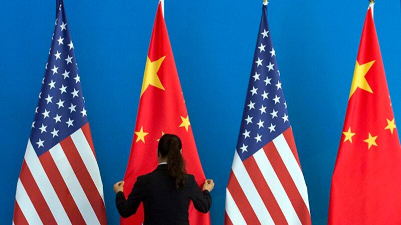 美中两国国旗(美联社)