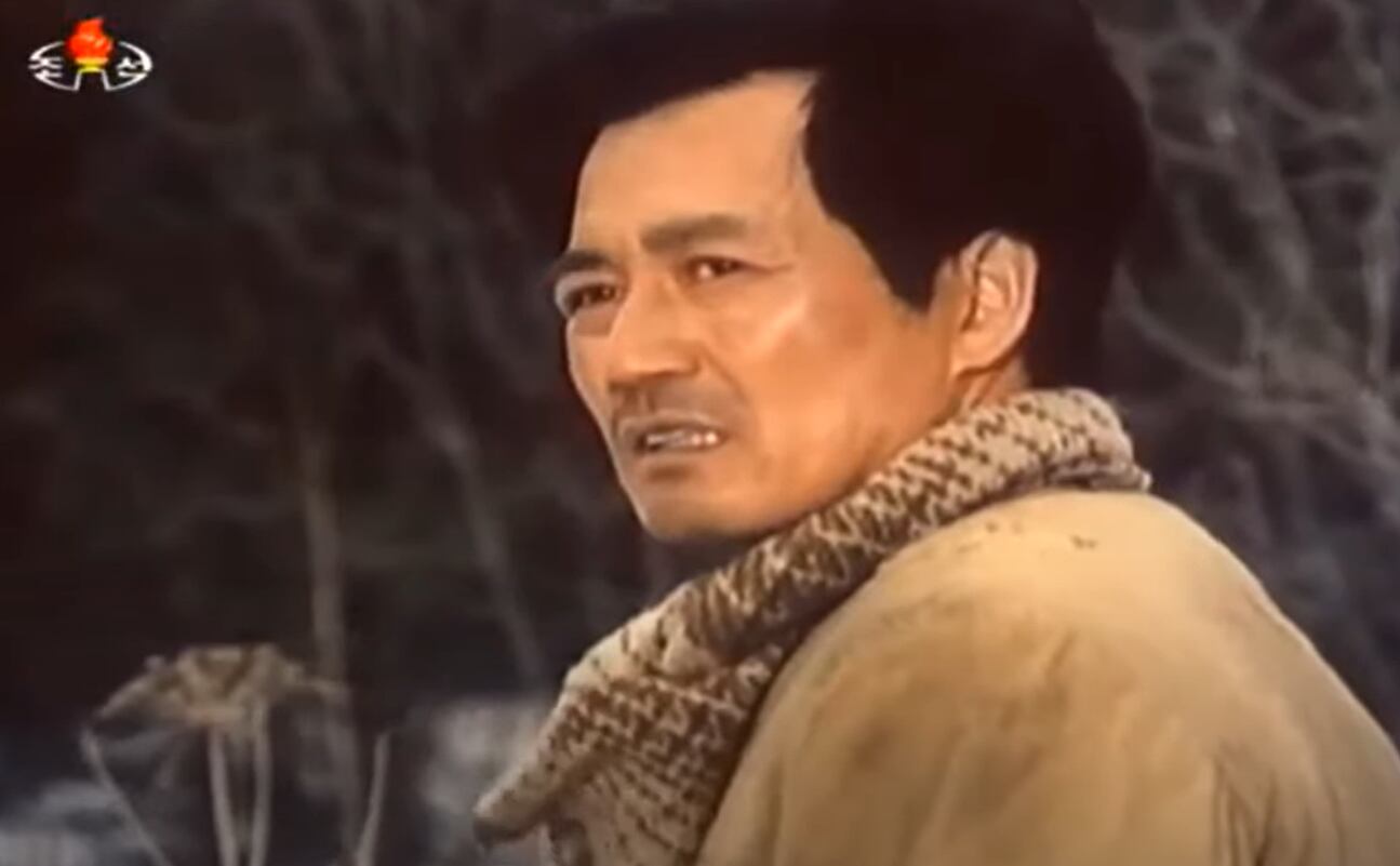 북한 영화 ‘41년도바람’에서 배신하는 주인공 운석, 실제 인물은 김일성의 경위중대장 ‘지갑룡’으로 알려져있다