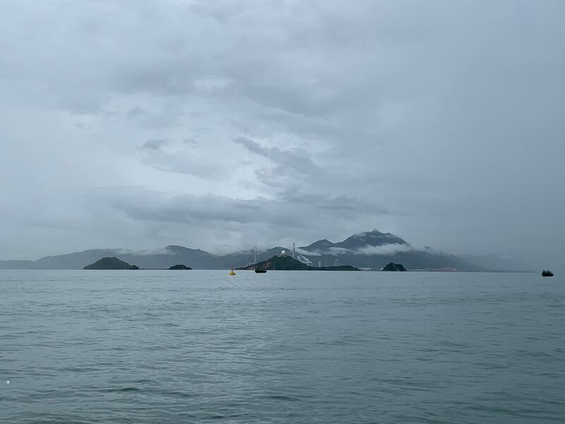 香港海岸公园在“先开发、后保护”的策略下无法阻止白海豚下降趋势，图为北大屿海岸公园和沙洲及龙鼓洲海岸公园。