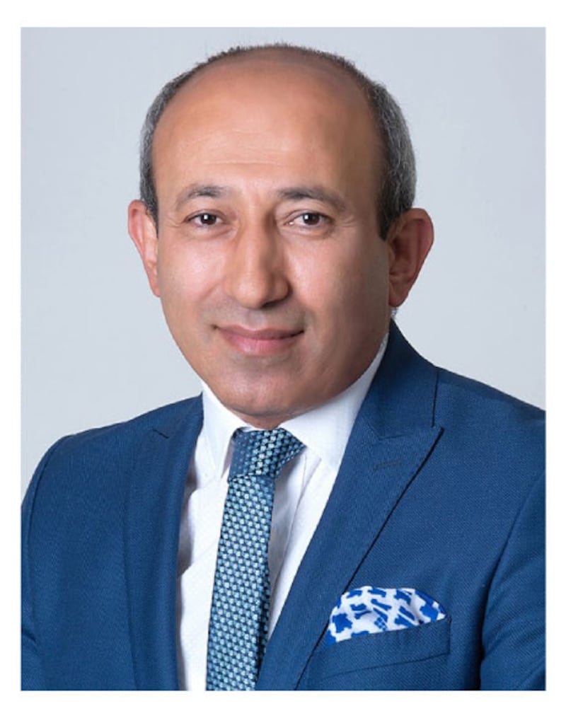تۈرك دۇنياسى يۈرك تۈركمەن بىرلىكىنىڭ باش كاتىپى، تەتقىقاتچى جەمال ئاققۇش