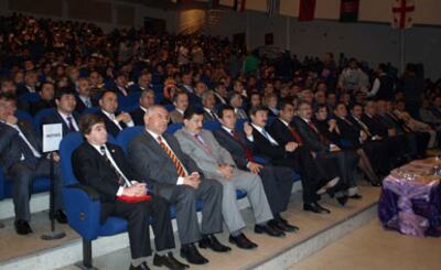 turkiy-millet-oqughuchilarning-oqush-puttirush-murasimi2-385.jpg