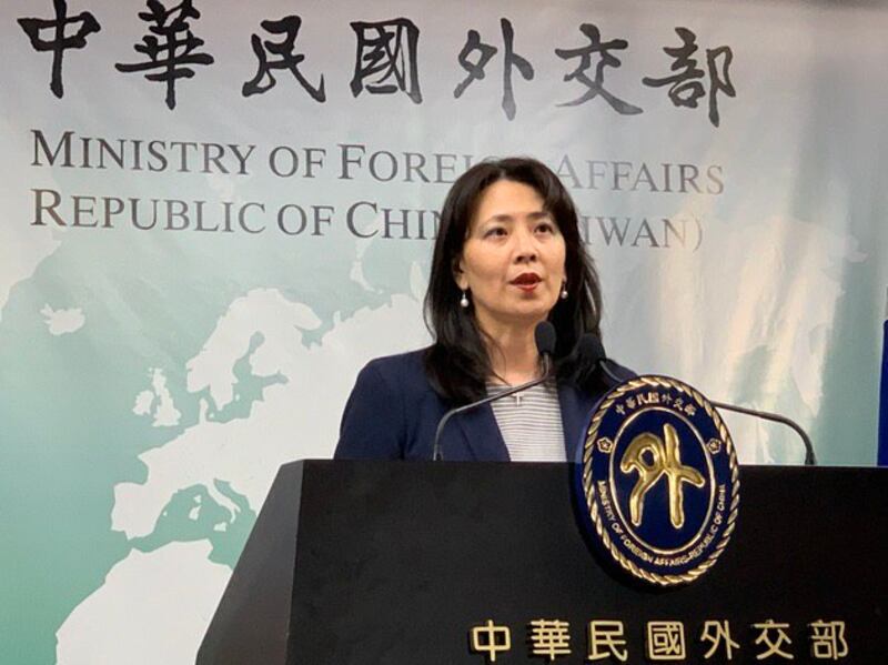 在台湾的外交部发言人欧江安谴责中国蛮横打压。(记者 黄春梅摄)