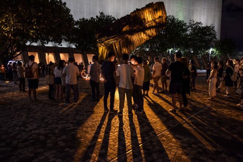 “港版国安法”通过,香港出现“质变和量变”,资金和人才正在离开,经济可能短期维持繁荣,政治和言论空间恐怕限缩。(法新社)