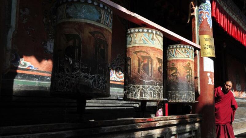 中国青海藏区的一座佛教寺庙（法新社）