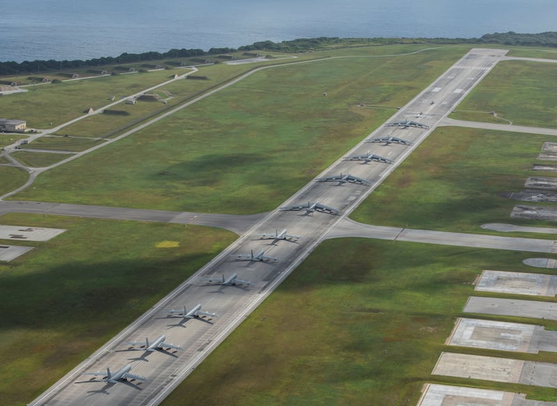 2020年關島安德遜空軍基地的檔案圖片。（美國空軍 / 路透社資料圖片）