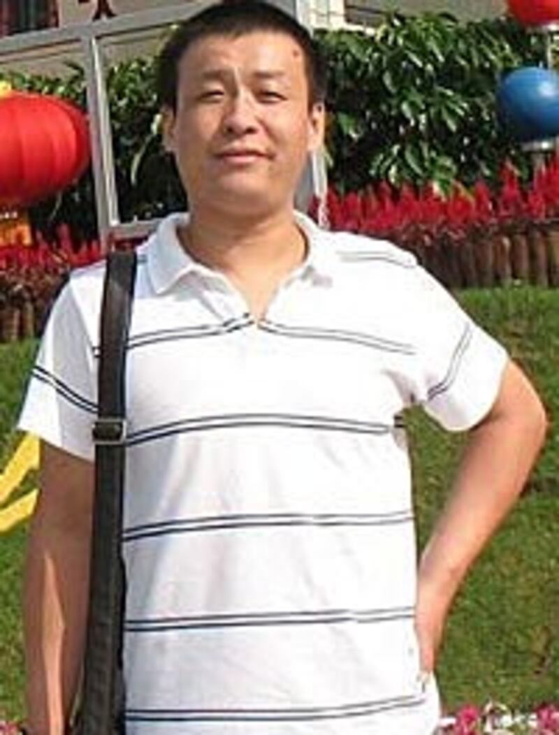 河南項城水果攤販于鋼峰涉偷車被扣派出所三日後離奇死亡。 此乃他生前的近照。(相片家屬提供)