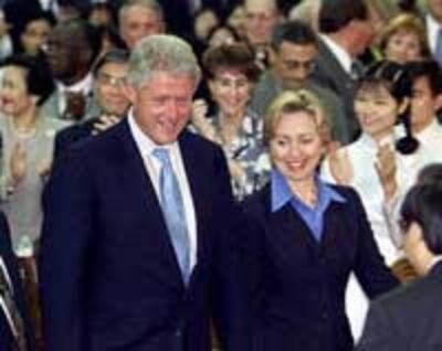 ClintonVietnam200.jpg