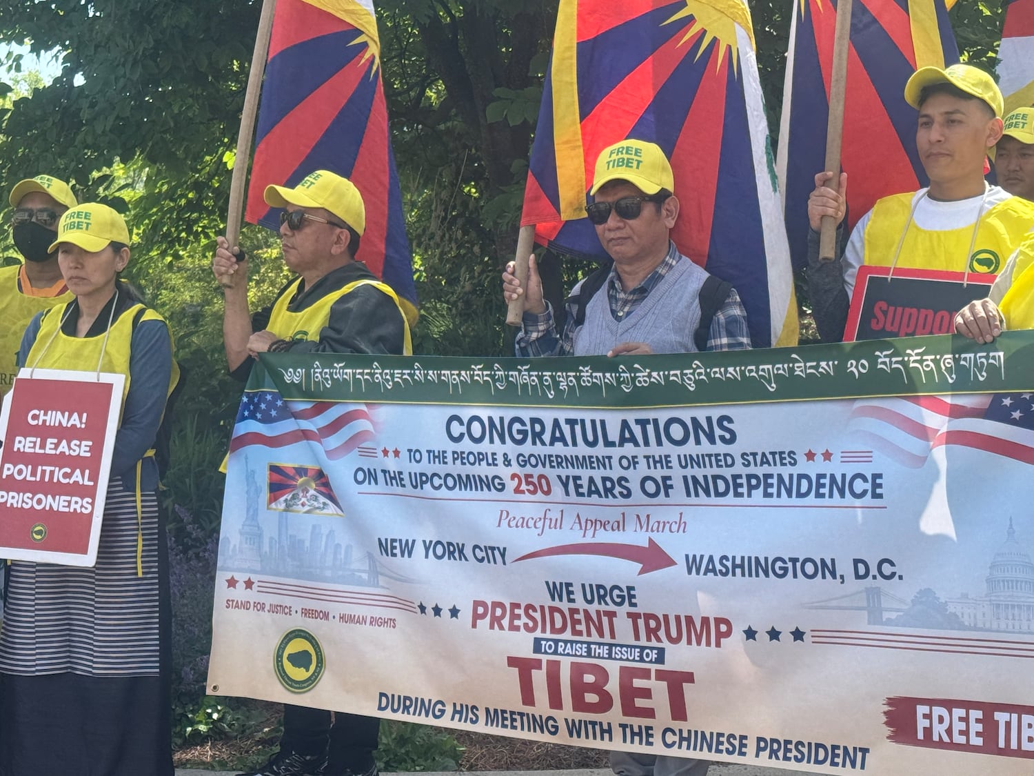 བོད་མི་ལས་འགུལ་བས་སྲིད་འཛིན་ཊམཔ་མཆོག་ལ་བོད་དོན་གླེང་སློང་ཡོང་བའི་འབོད་སྐུལ་ཞུས་པ།