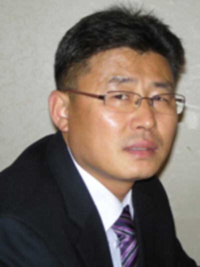 ahn_myungchul-200.jpg