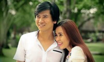 Đôi vợ chồng trẻ Hồ Hoài Anh – Hương Giang. Courtesy Afamily.