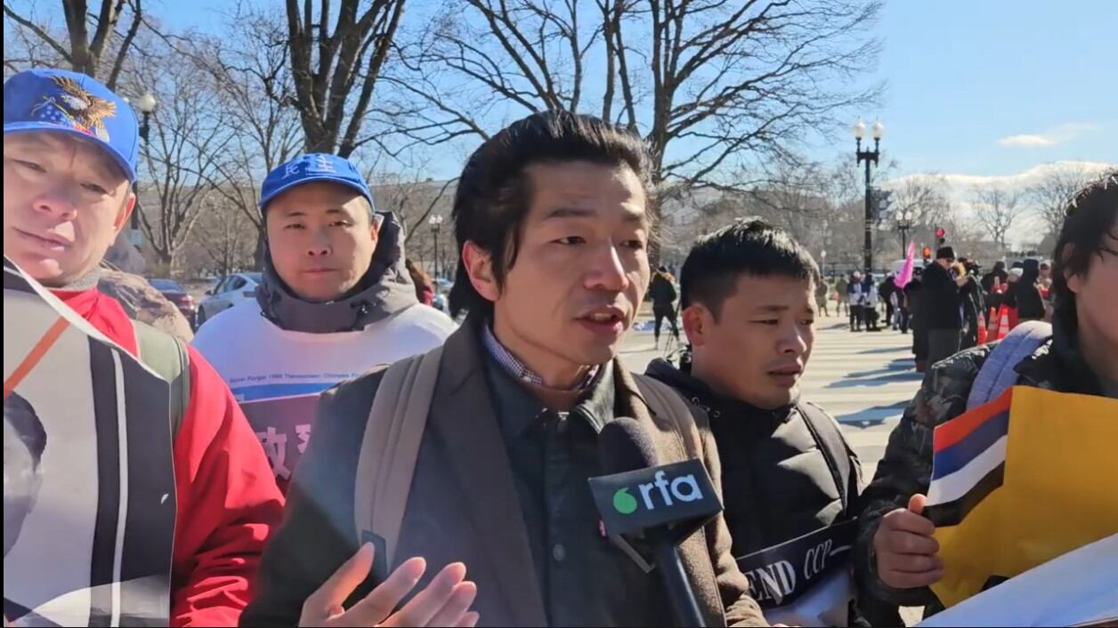 乐在霖于1月20日接受自由亚洲电台采访时披露,杜导斌自2003年被当局拘捕、定罪后,一直遭关押、软禁,剥夺基本自由。