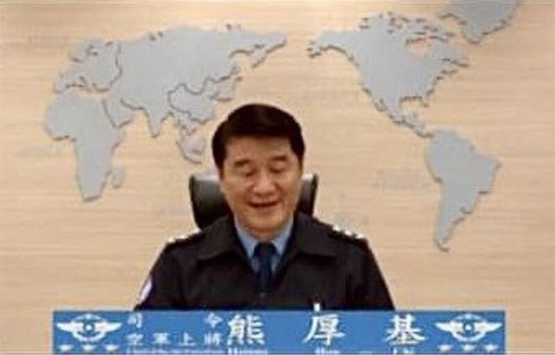 印度空军20日发布印太各国空军首长视讯会，台湾空军司令着军服与会。（截自印度空军脸书）