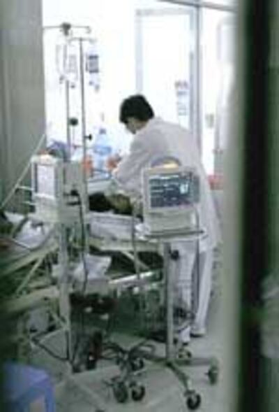 BirdfluDocterHospital150.jpg