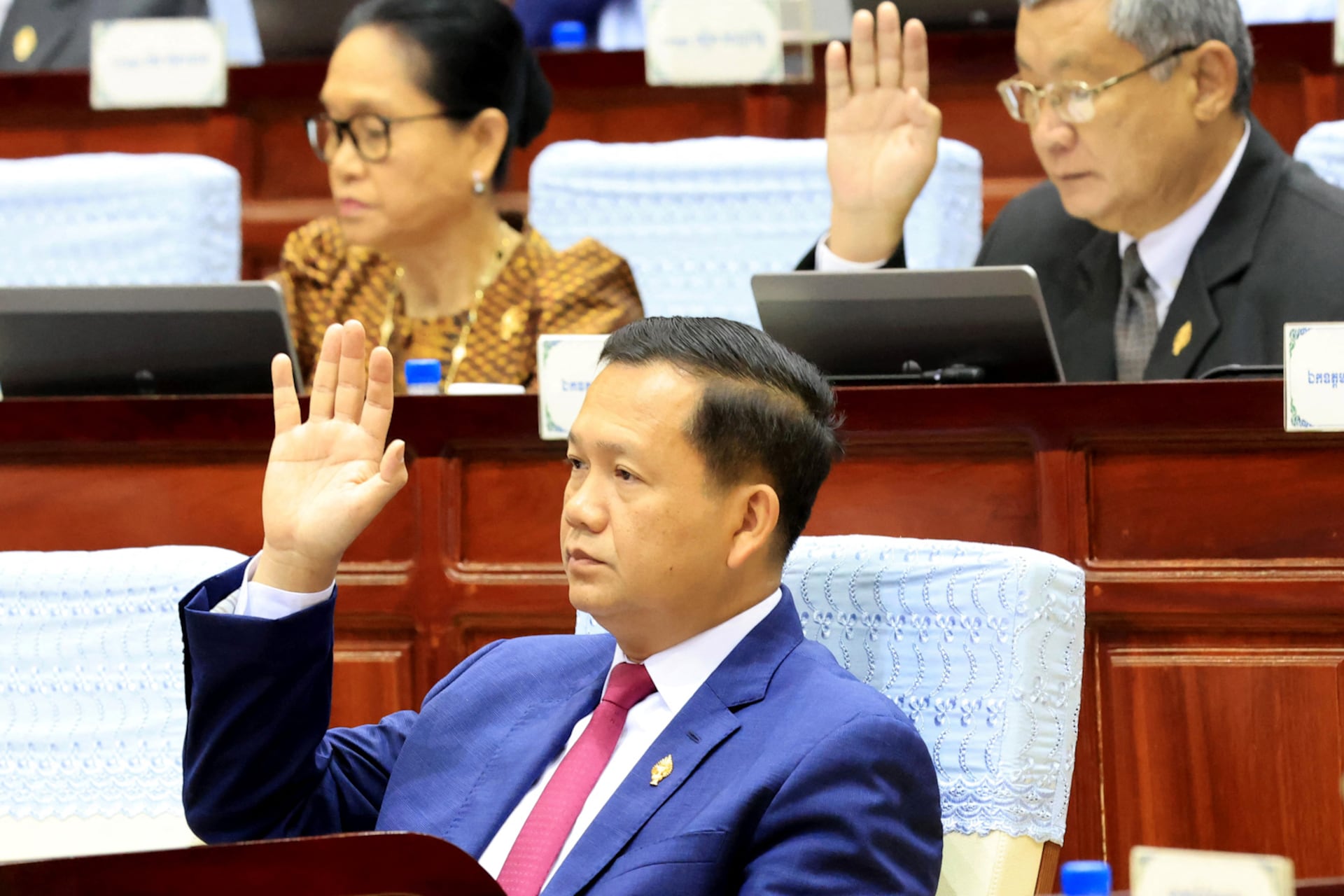 Hun Manet in National Assembly Meeting