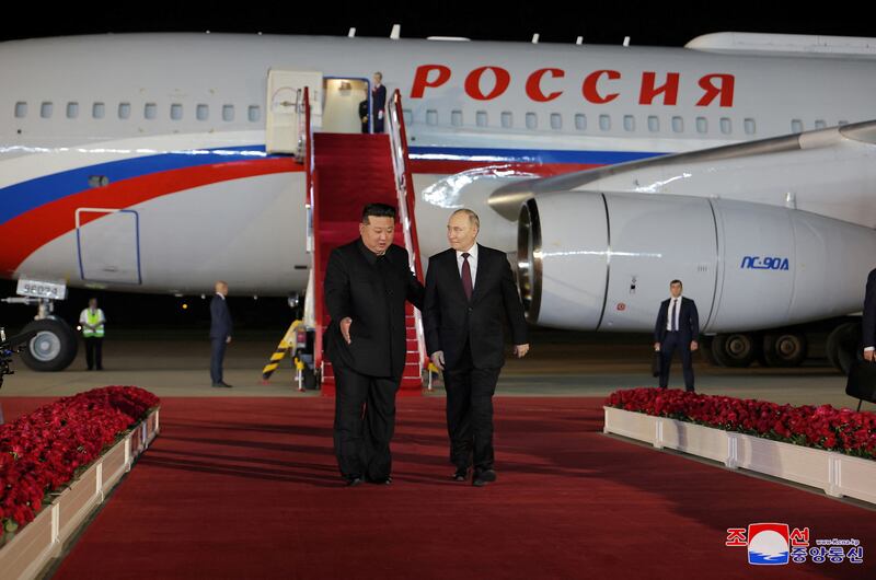 2024-06-18T213132Z_1005318887_RC2XD8A8HBWE_RTRMADP_3_NORTHKOREA-RUSSIA.JPG