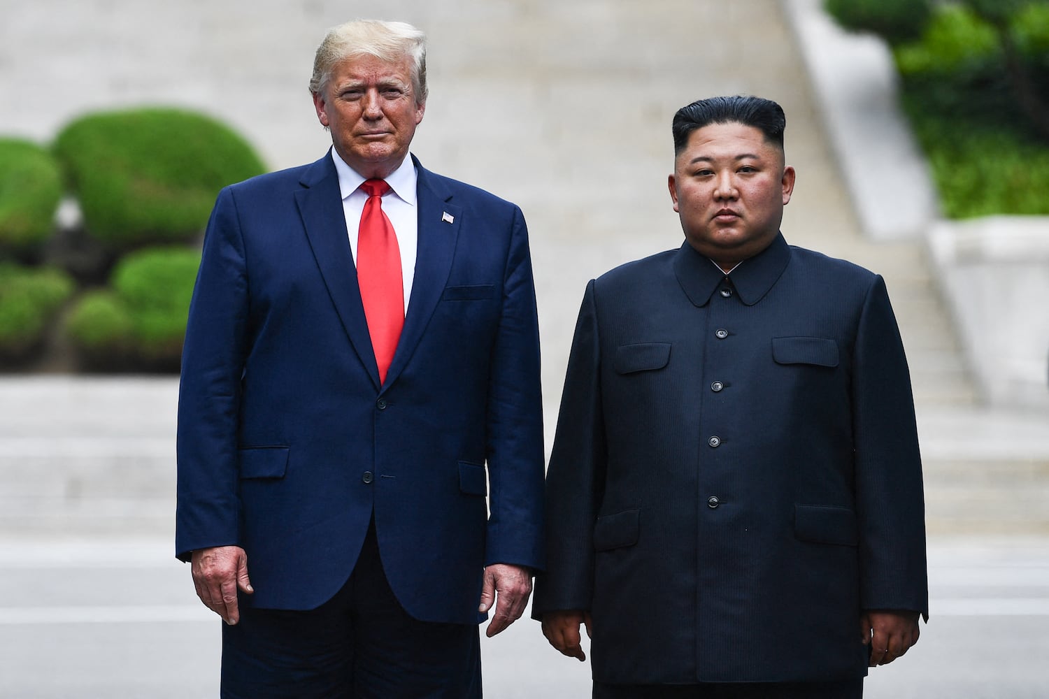 백악관 “김정은과 전제조건 없는 대화 열려 있어”