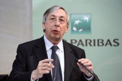 Giám đốc điều hành BNP Paribas, Georges Chodron de Courcel, tại một cuộc họp báo để trình bày kết quả năm 2012 tại Paris hôm 14/2/2013. AFP photo.