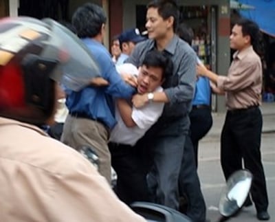 080501-bieutình_HAnoi_NgTienNam.jpg